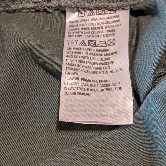 NWT D & Co Denim Company Olive Denim Shorts Woman's L - Picture 3 of 4